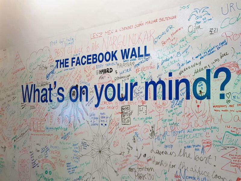 Facebook Wall, Foto: Hotnews