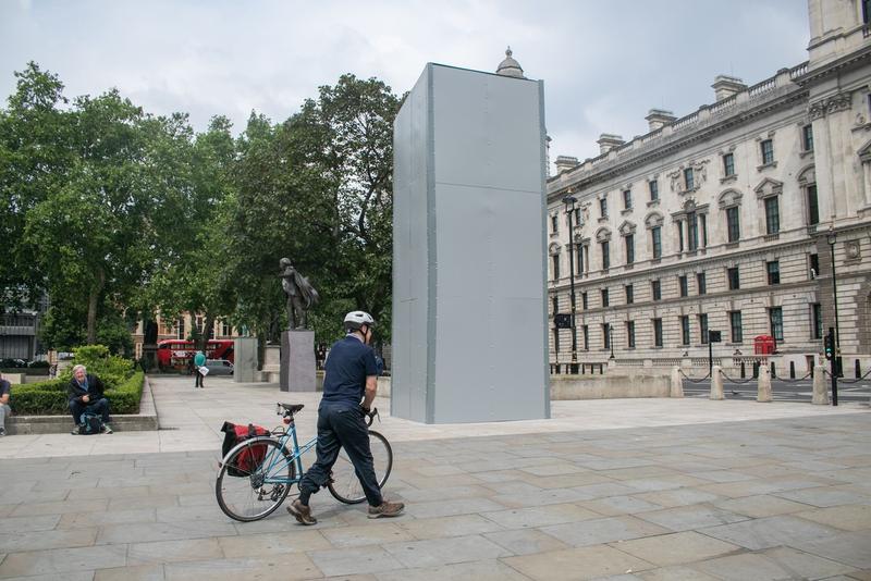 Statuia lui Churchill invelita, Foto: Amer Ghazzal / Shutterstock Editorial / Profimedia