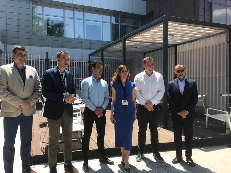 Nikolina Angelkova si oficialii locali intampina turistii straini la Burgas, Foto: tourism.government.bg