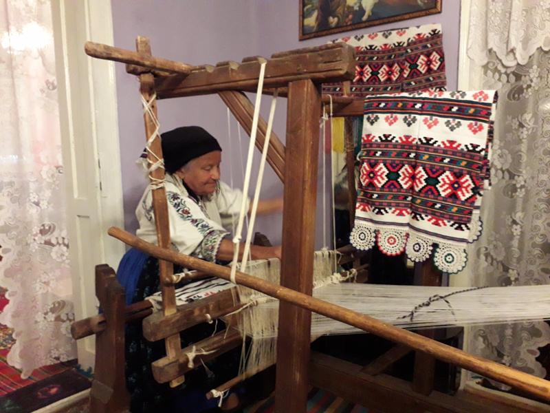 ​​Maria Bun, ultima ţesătoare a Aradului, Foto: Marian Buga/Agerpres