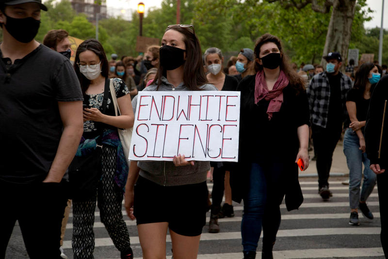 Proteste în Brooklyn, New York, împotriva uciderii lui George Floyd, Foto: Lexie Moreland/WWD/ Profimedia Images