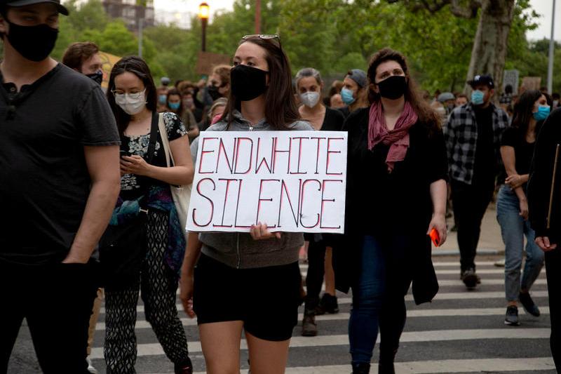 Proteste în Brooklyn, New York, împotriva uciderii lui George Floyd, Foto: Lexie Moreland/WWD/ Profimedia Images
