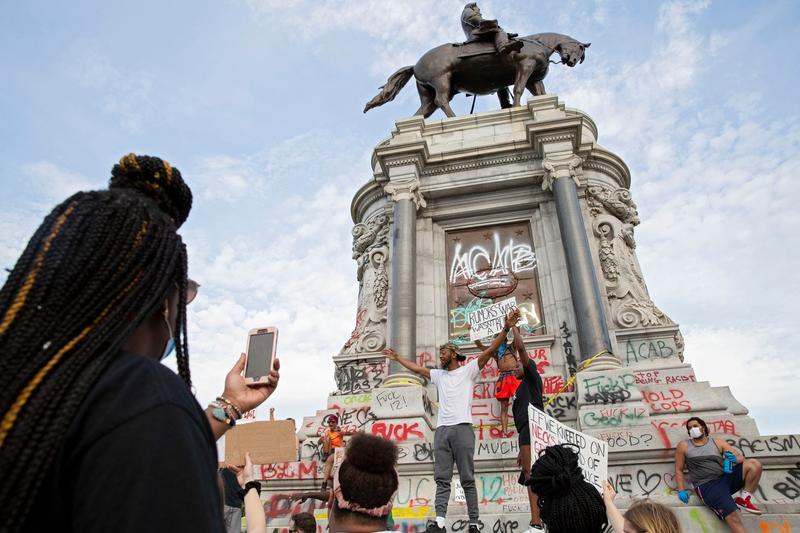 Monumentul Robert E. Lee din Richmond, Virginia, Foto: Ryan M. Kelly / AFP / Profimedia Images