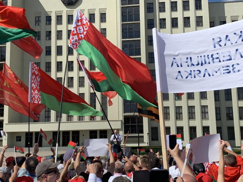 miting pro-Lukasenko (twitter-Guardian), Foto: Hotnews