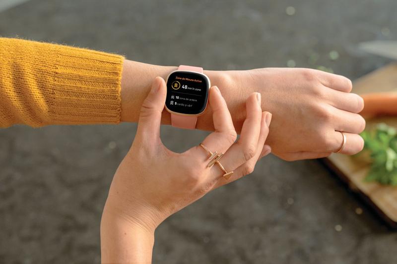 Fitbit Versa 3, Foto: Fitbit