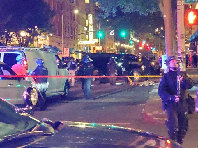 Impuscaturi in Portland (twitter), Foto: Hotnews