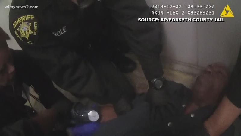 John Neville imobilizat, Foto: Captura video