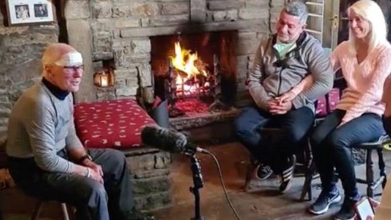 Harry Harvey si familia sa, Foto: Captura video