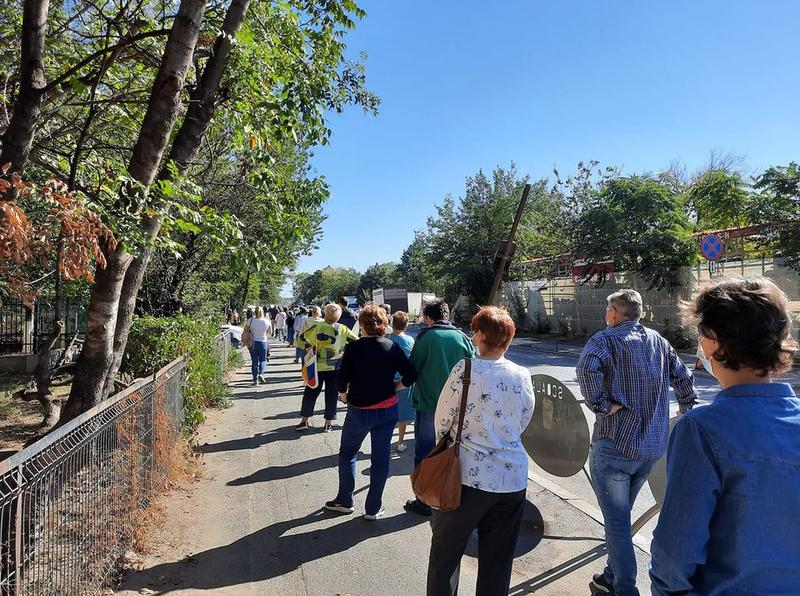 Coada la o sectie de votare din Ghencea, Foto: Gabriel Bejan