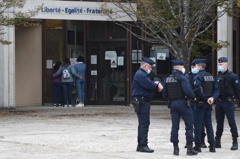 Liceul unde preda profesorul decapitat in Paris, Foto: Blondet Eliot/ABACA / Abaca Press / Profimedia