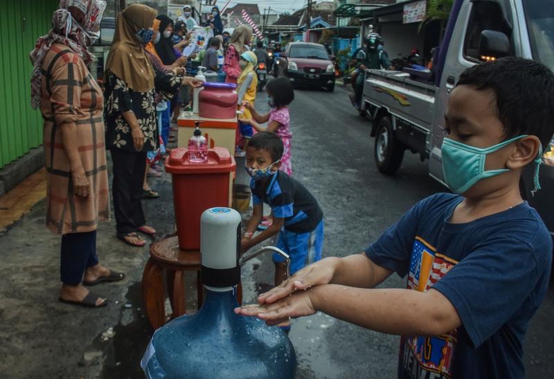 Coronavirus Indonezia, Foto: Aman Rochman / Zuma Press / Profimedia Images