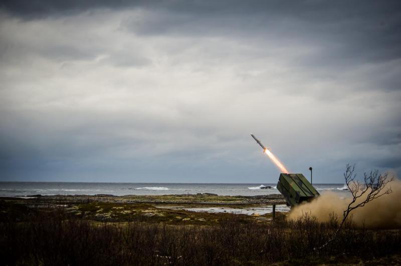 Sistemul NASAMS cu rachete AMRAAM, Foto: Raytheon