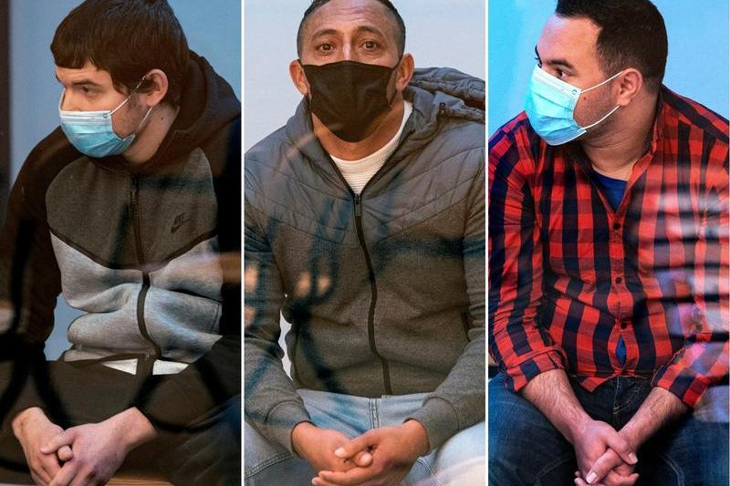 Mohamed Houli Chemlal (stânga), Driss Oukabir (centru) si Said Ben Iazza (dreapta), Foto: Fernando Villar / AFP / Profimedia Images