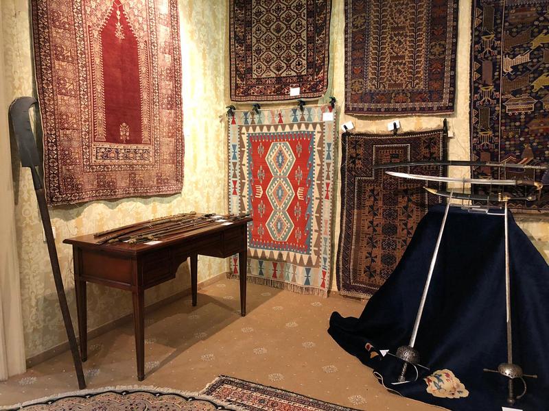 Expoziția Licitației Săbii și Covoare, Foto: Artmark
