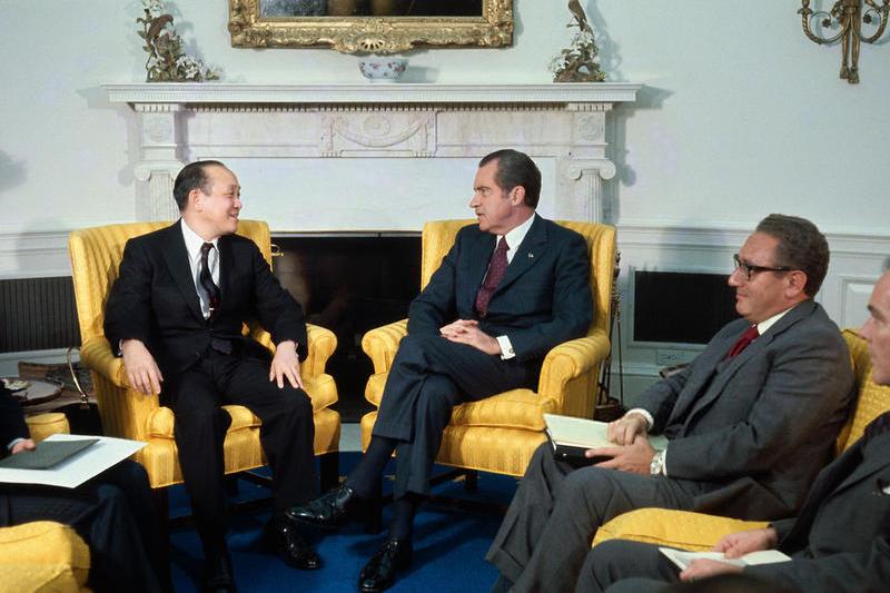 Richard Nixon alaturi de Henry Kissinger (dreapta), Foto: Flickr