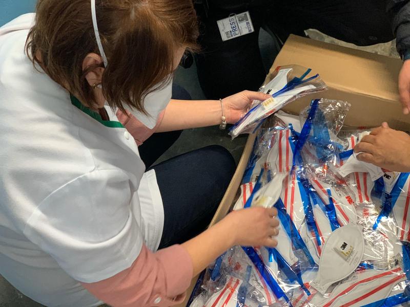 masti false, Foto: tion.ro