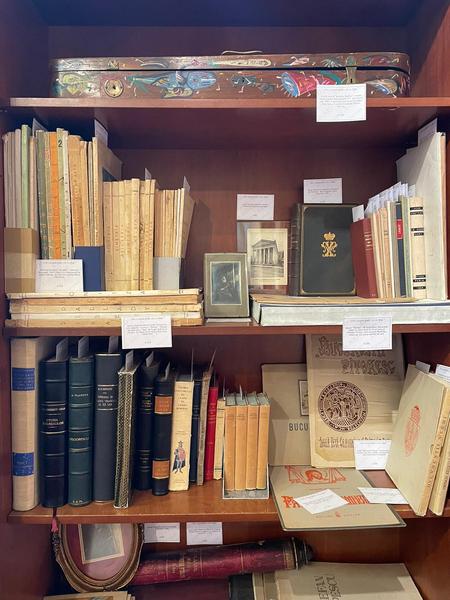 Expoziția Licitației unui Vechi Colecționar de Artă și Observator Cultural, Foto: Artmark