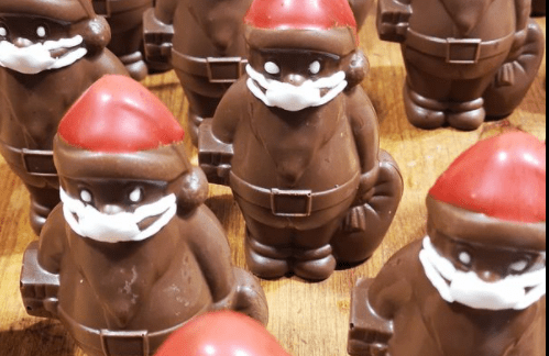 Moș Crăciun de ciocolata cu masca, Foto: captura facebook