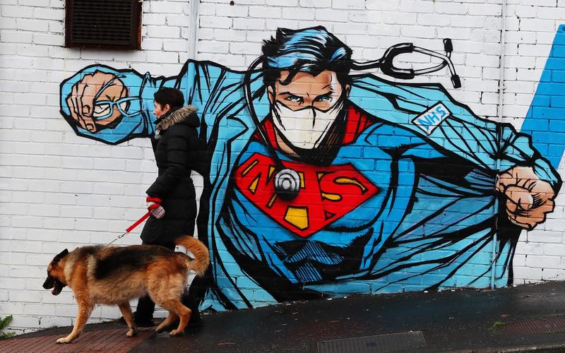 Superman cu halat de medic, Foto: Brian Lawless / PA Images / Profimedia