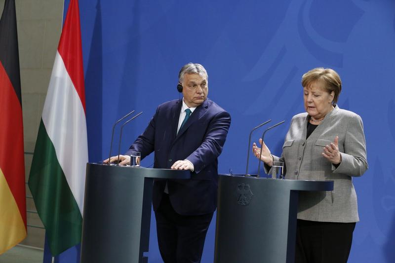 Viktor Orban si Angela Merkel, Foto: Simone Kuhlmey-Pacific Press / Shutterstock Editorial / Profimedia