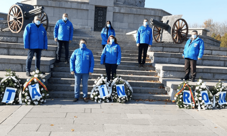 Declarație de Credință în România a umaniștilor, la Mausoleul de la Mărășești, Foto: Partidul Puterii Umaniste (social-liberal)