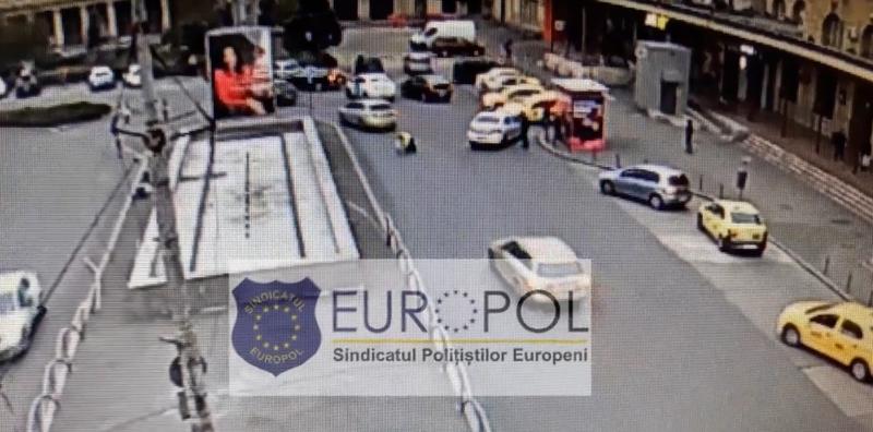 Politist lovit cu masina, Foto: Captura video