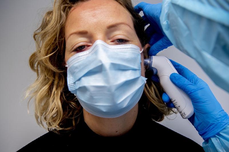 Doctor coronavirus, Foto: Robin Utrecht / Shutterstock Editorial / Profimedia