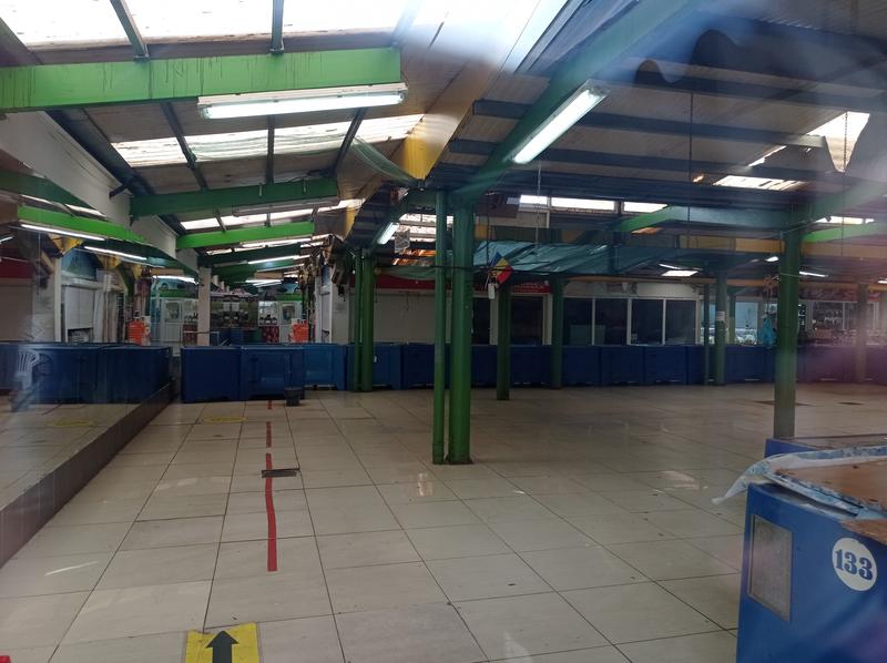 Piata -spatiu inchis, Foto: Hotnews