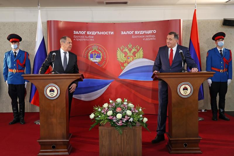 Serghei Lavrov (stanga) si Milorad Dodik (dreapta), Foto: Russian Foreign Ministry / TASS / Profimedia Images