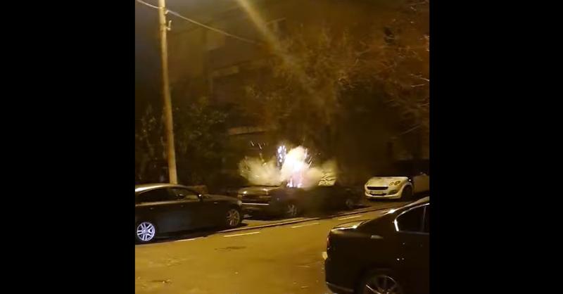 Autoturism avariat de explozie, Foto: Captura Facebook