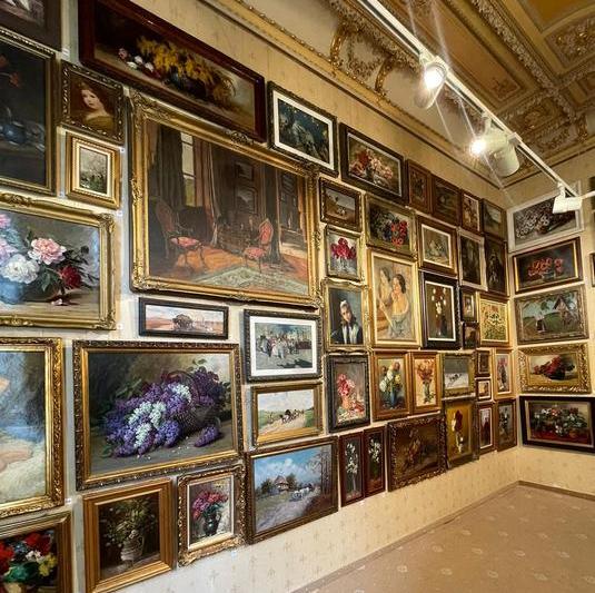 Un stoc de 400 de opere de artă la Palatul Cesianu-Racoviță, Foto: Artmark
