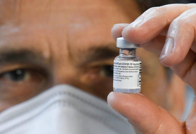 Doza de vaccin Pfizer - BioNTech, Foto: THOMAS KIENZLE / AFP / Profimedia