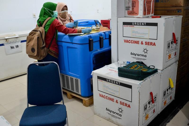 Vaccinare coronavirus Indonezia, Foto: CHAIDEER MAHYUDDIN / AFP / Profimedia