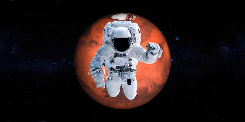 Astronaut si planeta Marte, Foto: Alexandr Yurtchenko, Dreamstime.com
