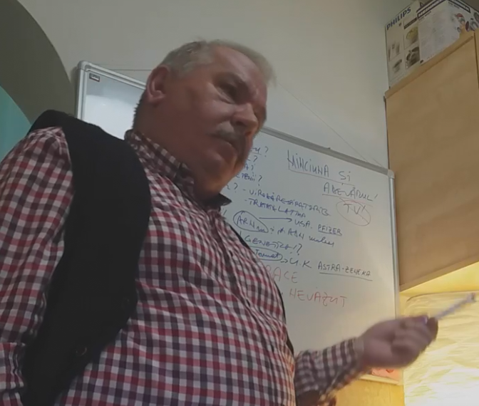 Medicul Dan Gavrilescu in timpul lectiei, Foto: Captura video ziarulincomod.ro