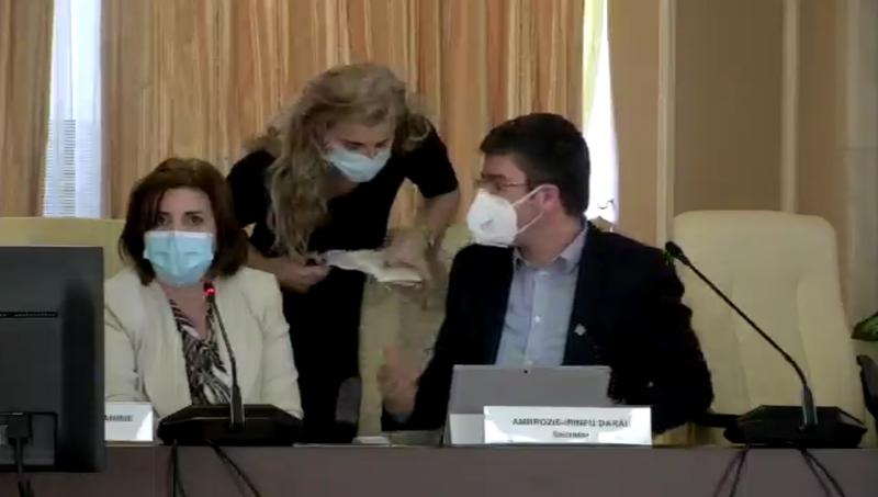 Anisie, la Comisia invatamant, Foto: Hotnews