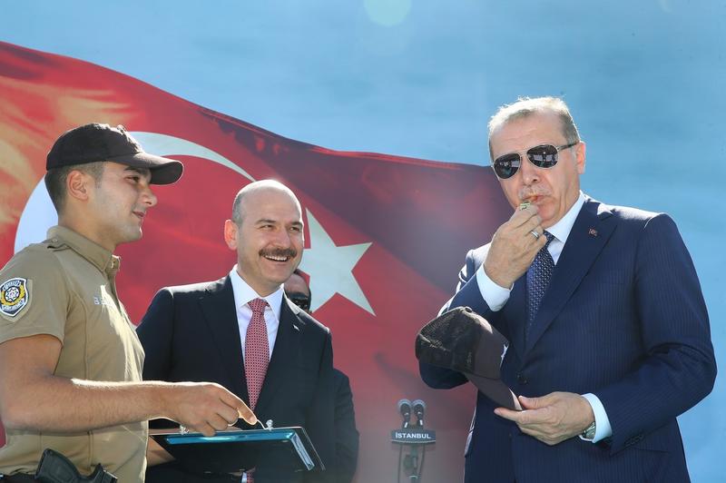 Ministrul de interne turc Suleyman Soylu alaturi de Recep Erdogan, Foto: AA / Abaca Press / Profimedia Images