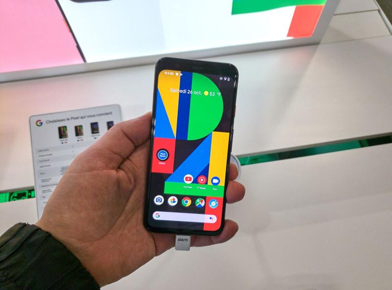 Google Pixel 4, Foto: Dennizn, Dreamstime.com