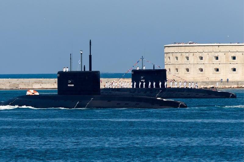 Submarine rusesti la baza din Sevastapol, Crimeea, Foto: Sergei Malgavko / TASS / Profimedia