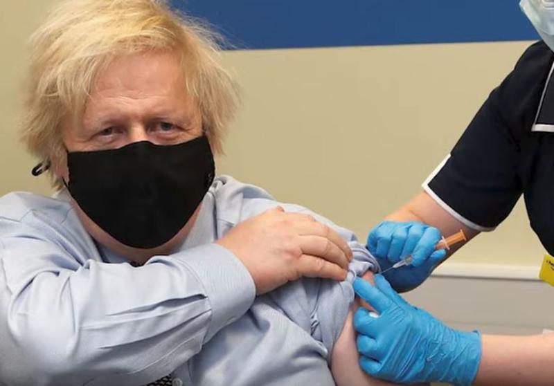 Boris Johnson s-a vaccinat, Foto: Captura YouTube