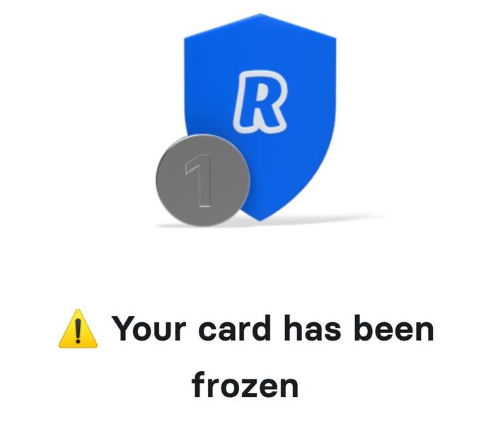 Mesaj din aplicația Revolut care anunță înghețarea cardului, Foto: Hotnews