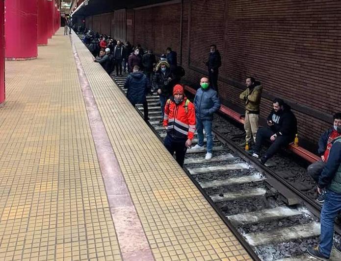 Protest la metrou pe sine, Foto: USLM