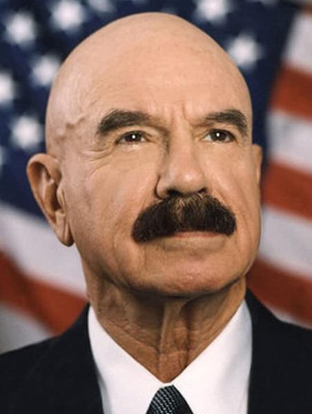 G. Gordon Liddy, Foto: Imdb.com