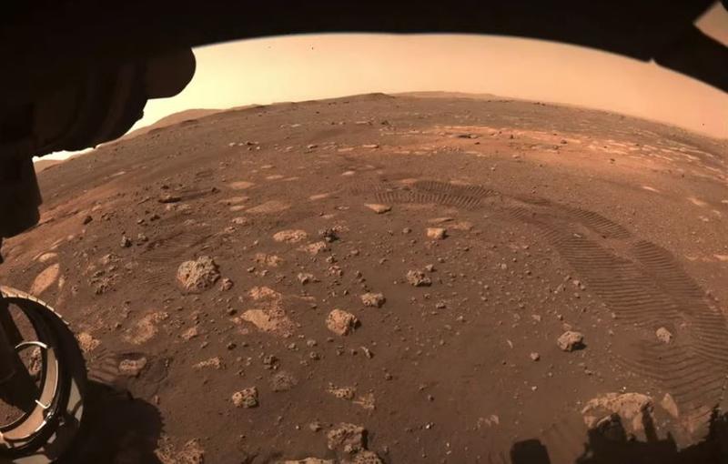 Urmerele roverului Perseverance pe Marte, Foto: youtube.com