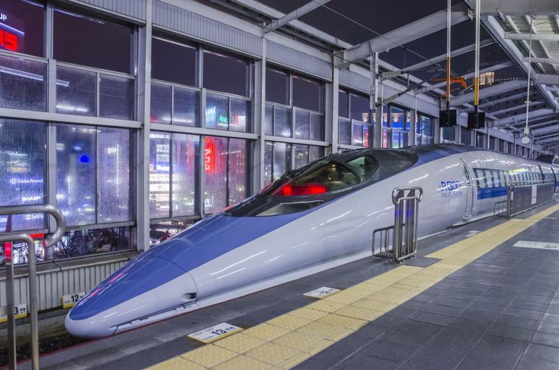 Tren Shinkansen, Foto: Hacksss23, Dreamstime.com