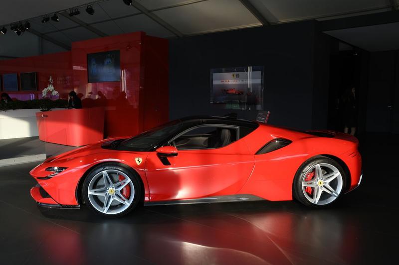 Ferrari SF90 Stradale, Foto: Danciaba, Dreamstime.com