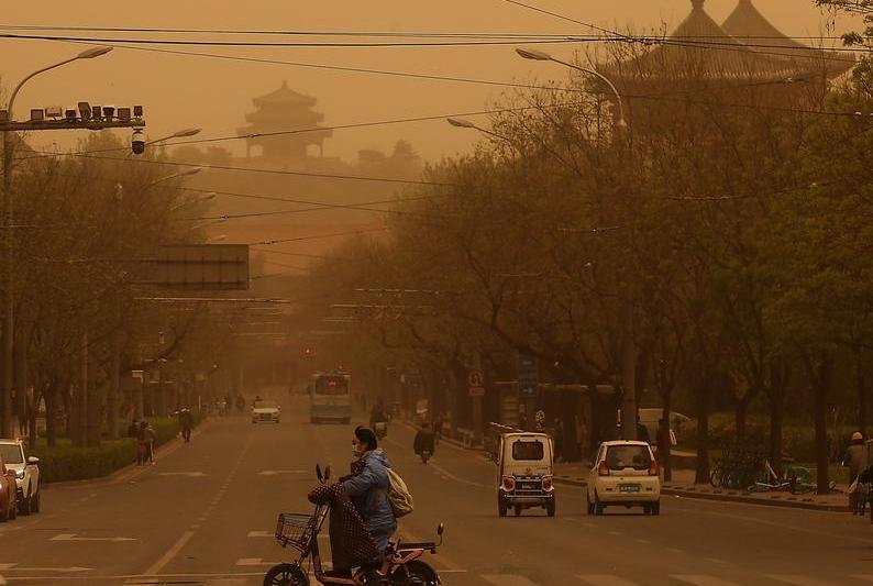 Cerul de deasupra Beijingului a devenit galben, Foto: Steven Shaver / UPI / Profimedia Images