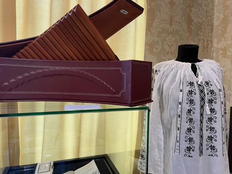 Expoziția obiectelor donate, la Palatul Cesianu-Racoviță, Foto: Artmark