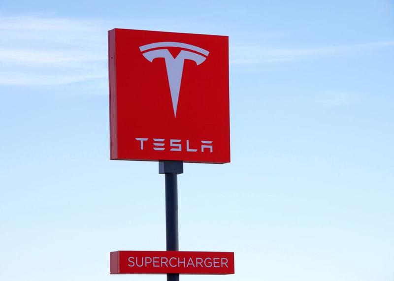 Tesla Supercharger, Foto: Sheila Fitzgerald, Dreamstime.com