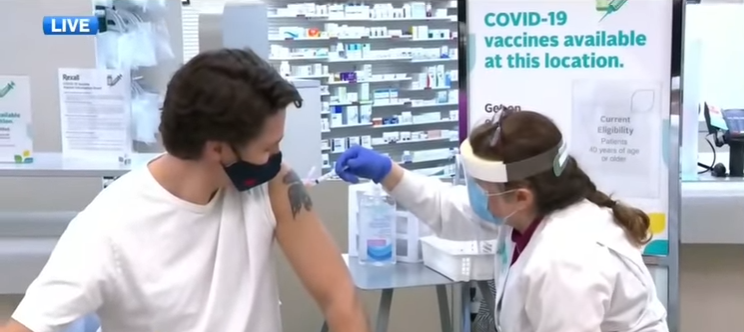 premierul Trudeau la vaccin, Foto: captura tv